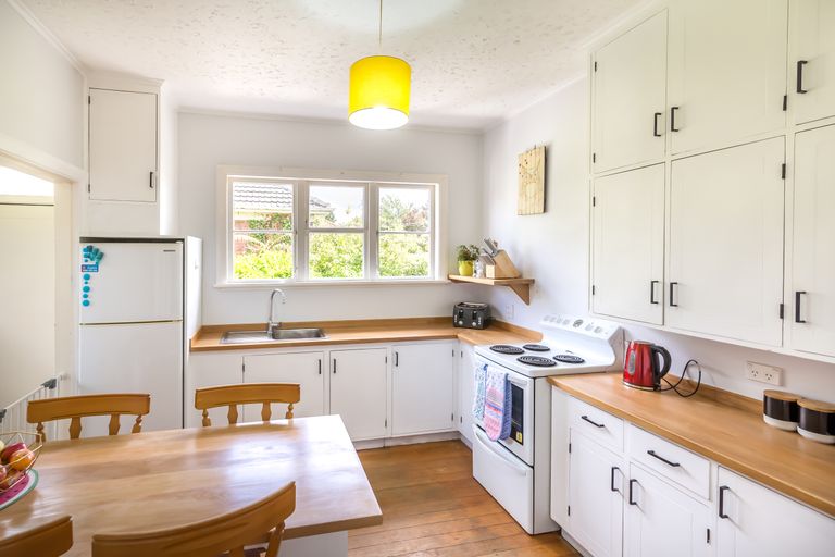 Photo of property in 123 Selwyn Street, Somerfield, Christchurch, 8024