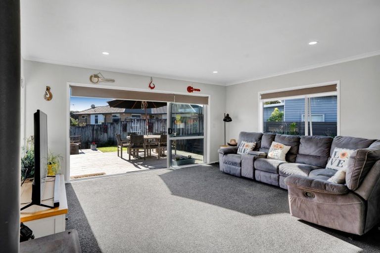 Photo of property in 8b Joshua Place, Bell Block, New Plymouth, 4312
