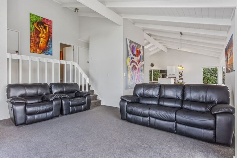 Photo of property in 2 Mabbett Lane, Waimauku, 0883