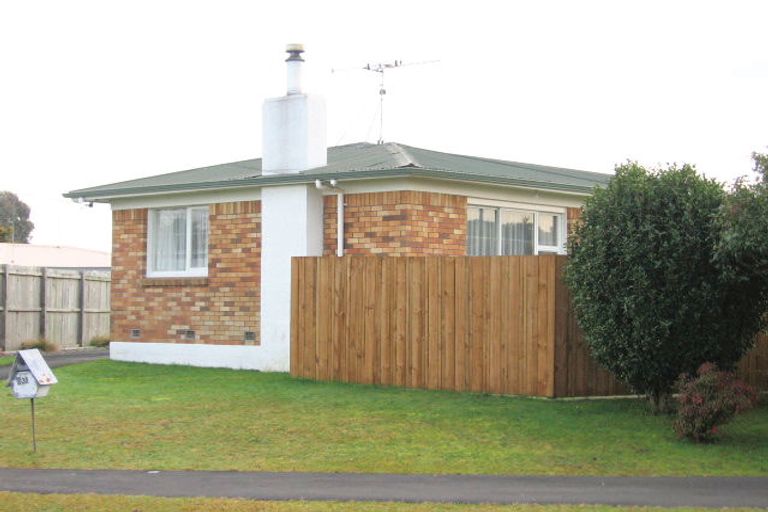 Photo of property in 3 Mears Road, St Andrews, Hamilton, 3200