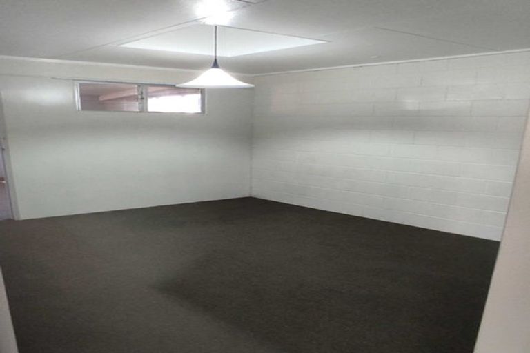 Photo of property in 1/4 Richmond Street, Waitara, 4320