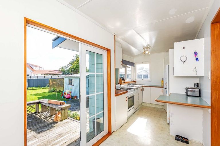 Photo of property in 88 Apollo Parade, Milson, Palmerston North, 4414