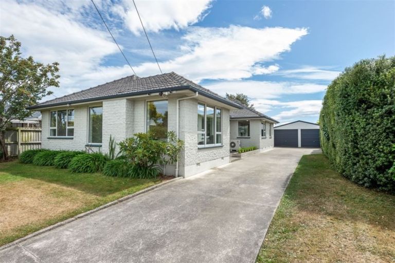 Photo of property in 47 Fovant Street, Russley, Christchurch, 8042