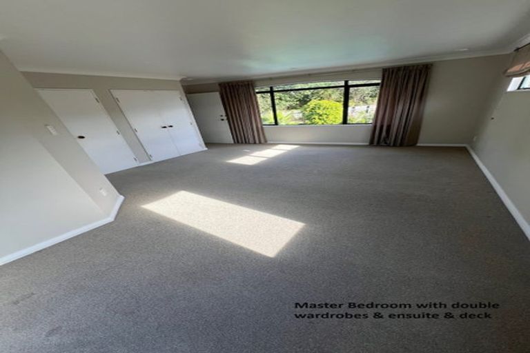 Photo of property in 6 David Beattie Place, Chatswood, Auckland, 0626