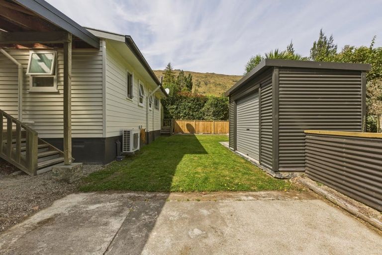 Photo of property in 4 Kent Street, Kingston, Athol, 9793