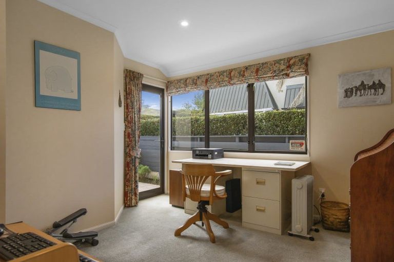 Photo of property in 480c Devonport Road, Tauranga South, Tauranga, 3112