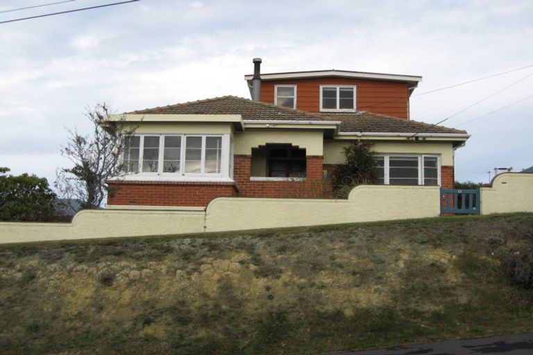 Photo of property in 11 Earls Road, Saint Clair, Dunedin, 9012