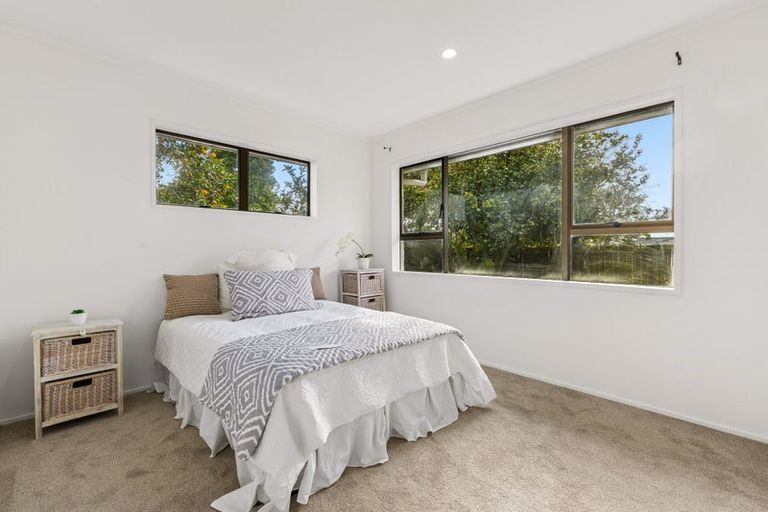 Photo of property in 1/22 Gibbons Road, Weymouth, Auckland, 2103
