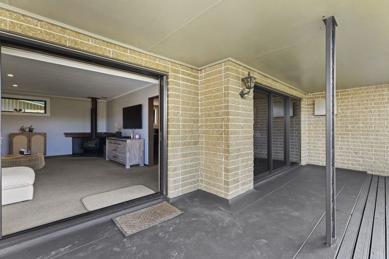 Photo of property in 15 Cross Street, Milton, 9220