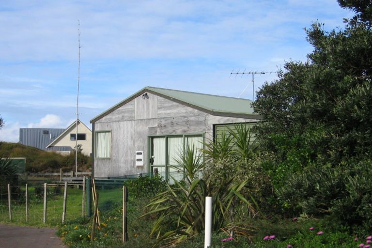 Photo of property in 6 May Way, Omaha, 0986