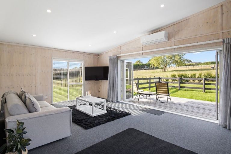 Photo of property in 114 Bombay Road, Bombay, 2675