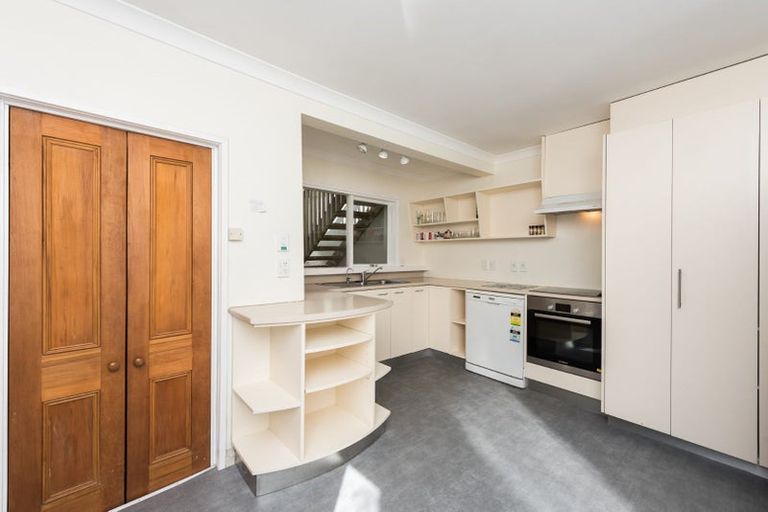 Photo of property in 6 Ascot Street, Thorndon, Wellington, 6011