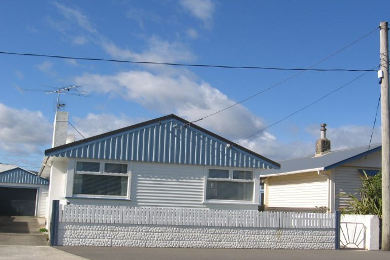 Photo of property in 6a Oriental Street, Petone, Lower Hutt, 5012