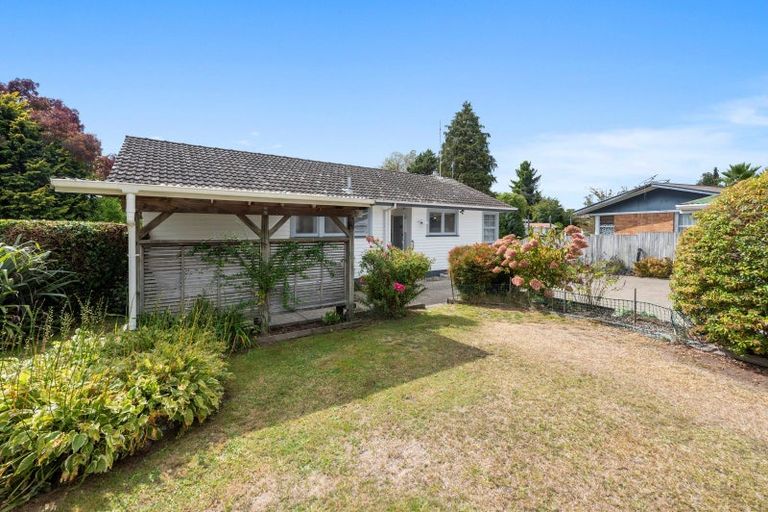 Photo of property in 100 Pandora Avenue, Sunnybrook, Rotorua, 3015