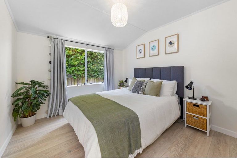 Photo of property in 176 Solar Road, Glen Eden, Auckland, 0602