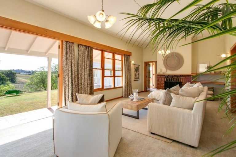 Photo of property in 978 Puketapu Road, Puketapu, Napier, 4182