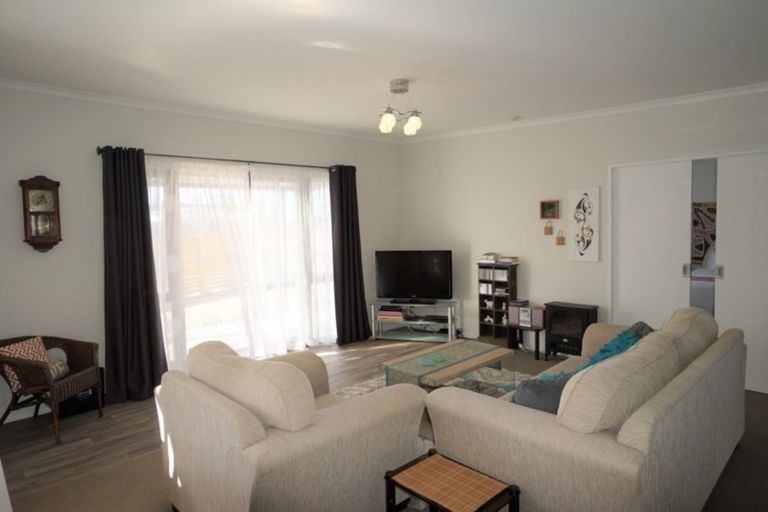 Photo of property in 12 Ocean View Rise, Ruakaka, 0116