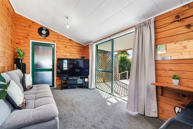 Photo of property in 408 Taiharuru Road, Taiharuru, Onerahi, 0192