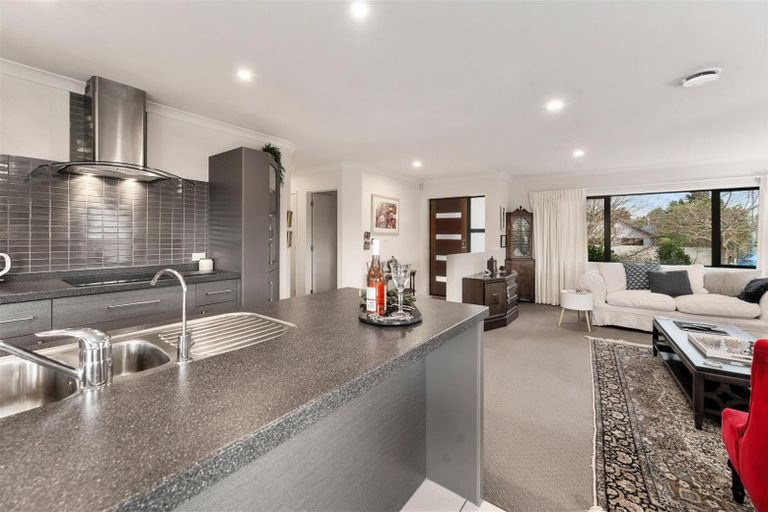 Photo of property in 21 Hayward Rise, Owhata, Rotorua, 3010