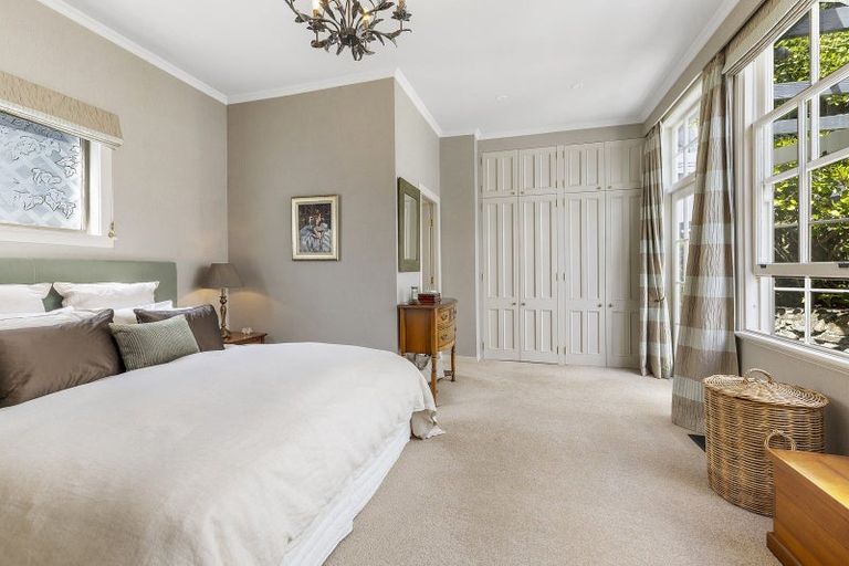 Photo of property in 7 Burnham Street, Seatoun, Wellington, 6022