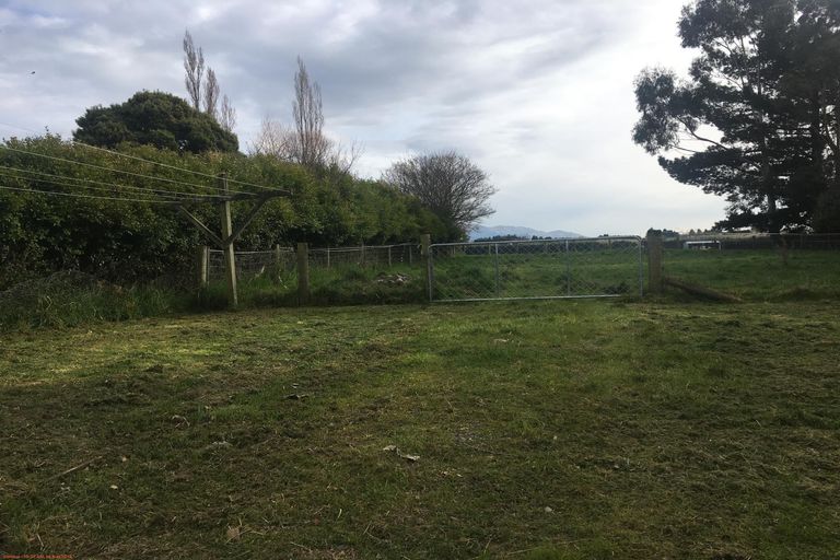 Photo of property in 52 Timaru Road, Waimate, 7924
