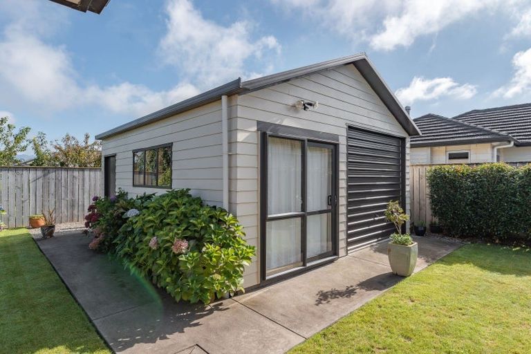 Photo of property in 13 Feist Street, Carterton, 5713