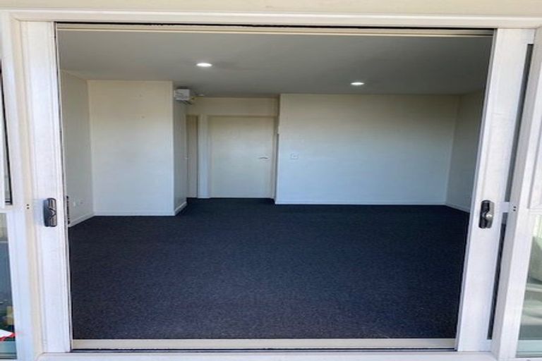 Photo of property in 29/30 Mathesons Road, Phillipstown, Christchurch, 8011