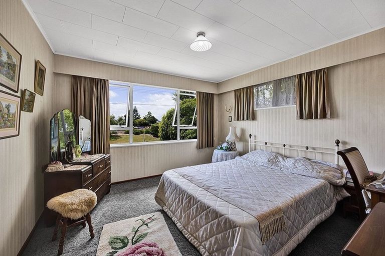 Photo of property in 55 Broadway, Stratford, 4332