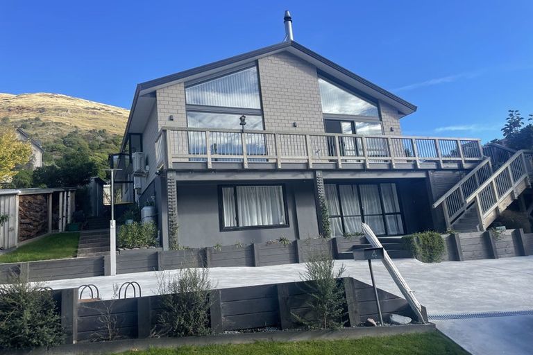 Photo of property in 4 Heathvale Place, Heathcote Valley, Christchurch, 8022