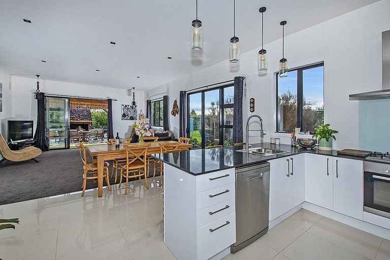 Photo of property in 11 Corsair Drive, Maungatapere, Whangarei, 0179