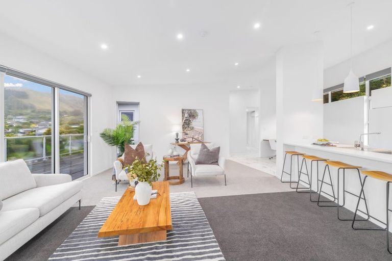 Photo of property in 8 Cass Bay Place, Cass Bay, Lyttelton, 8082