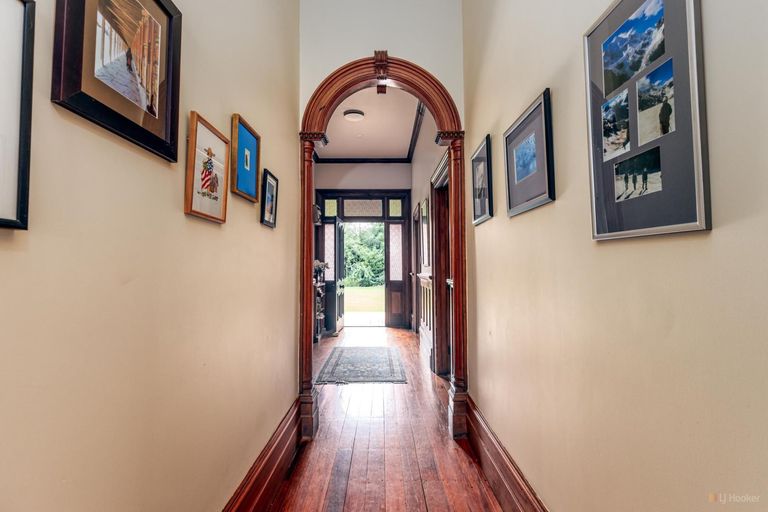 Photo of property in 111 Main North Road, Geraldine, 7930