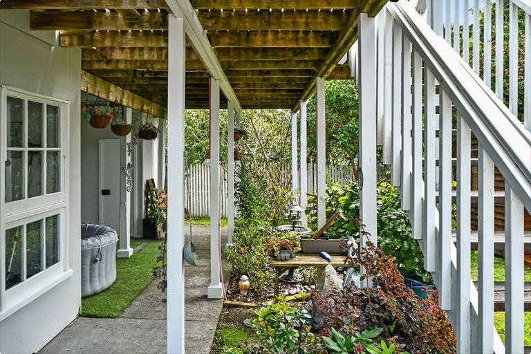 Photo of property in 196 Wade River Road, Wade Heads, Whangaparaoa, 0932