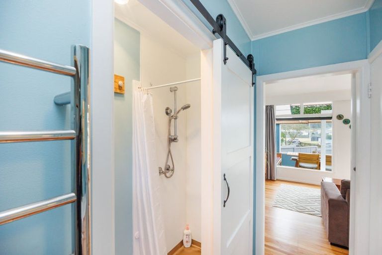 Photo of property in 10 Kent Terrace, Foxton Beach, Foxton, 4815