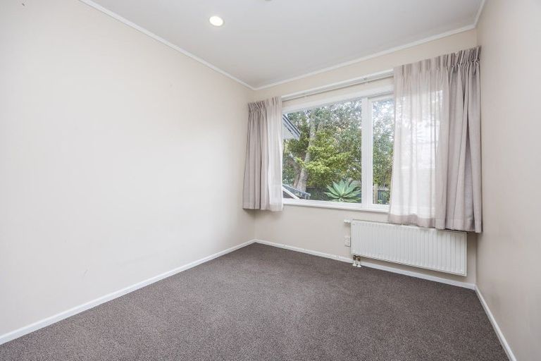 Photo of property in 43 Saffron Street, Birkdale, Auckland, 0626