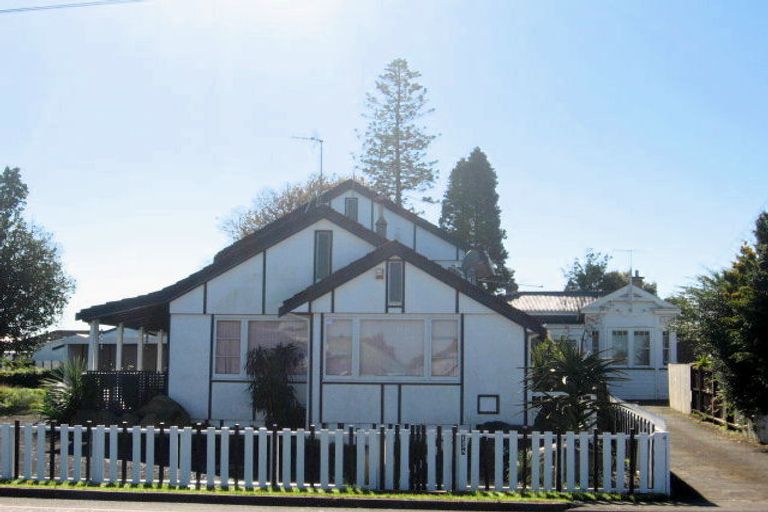 Photo of property in 123 Russell Road, Manurewa, Auckland, 2102