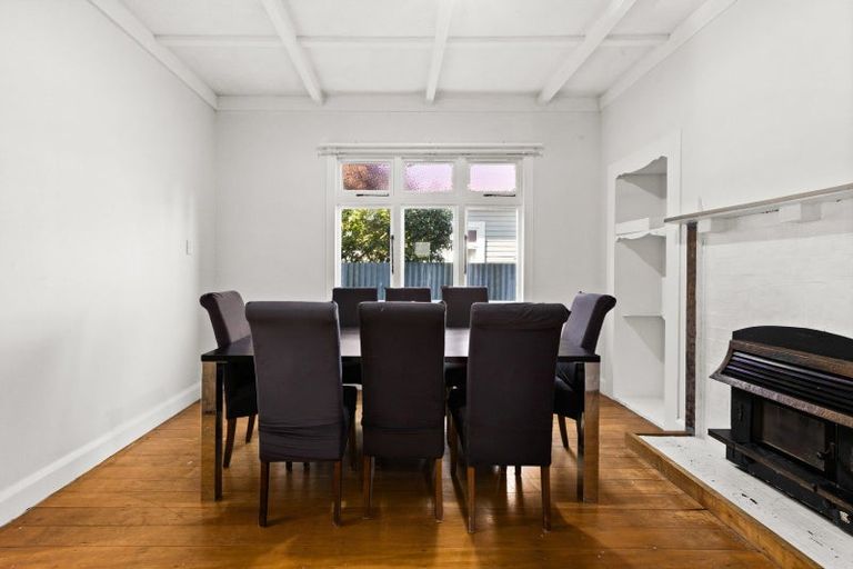 Photo of property in 404 Massey Street, Akina, Hastings, 4122