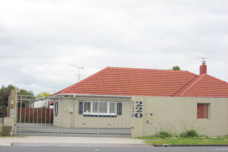 Photo of property in 2/220 Great South Road, Takanini, 2112