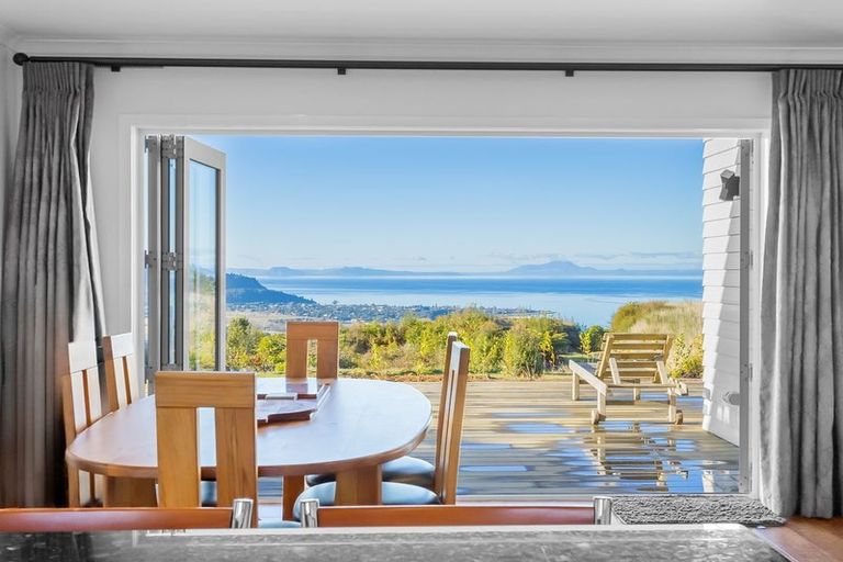 Photo of property in 11 Rangikatea Road, Omori, Turangi, 3381