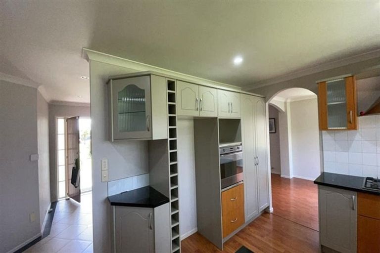 Photo of property in 18 Corrofin Drive, East Tamaki, Auckland, 2013