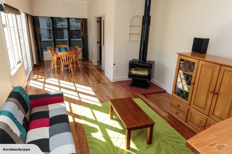 Photo of property in 17 Peakes Road, Saint Johns Hill, Whanganui, 4501