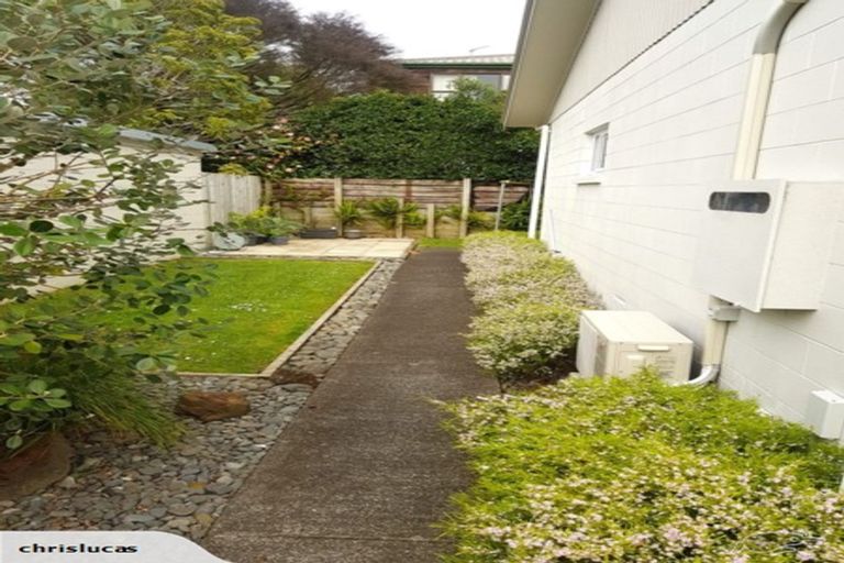 Photo of property in 30 Chartwell Avenue, Glenfield, Auckland, 0629