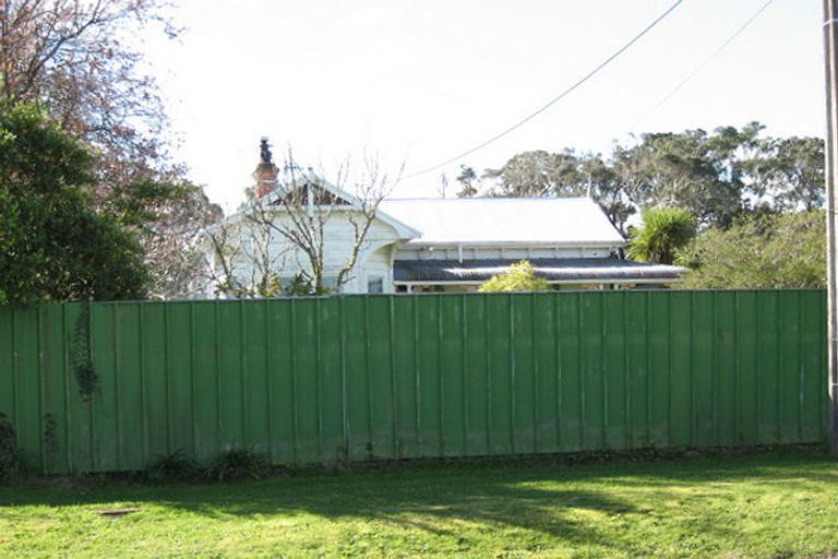 Photo of property in 23 Calico Line, Marton, 4710