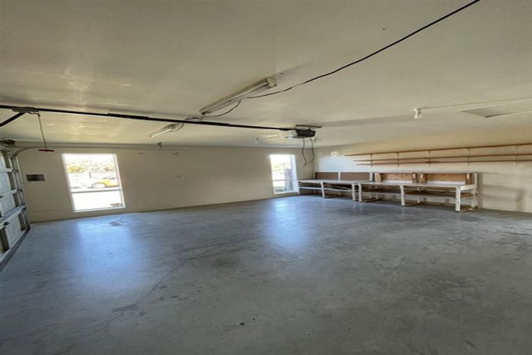 Photo of property in 4 Coppinger Terrace, Aidanfield, Christchurch, 8025