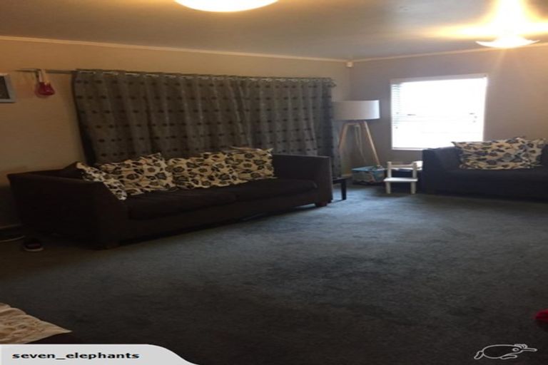 Photo of property in 19 Garland Drive, St Andrews, Hamilton, 3200