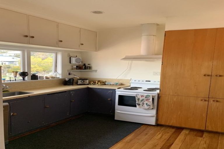 Photo of property in 1a Harvey Road, Bluff Hill, Napier, 4110