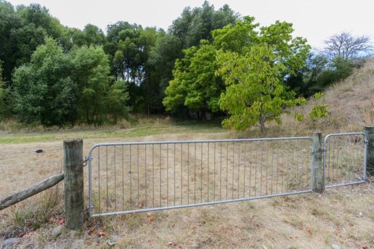 Photo of property in 3760 State Highway 50, Maraekakaho, 4171