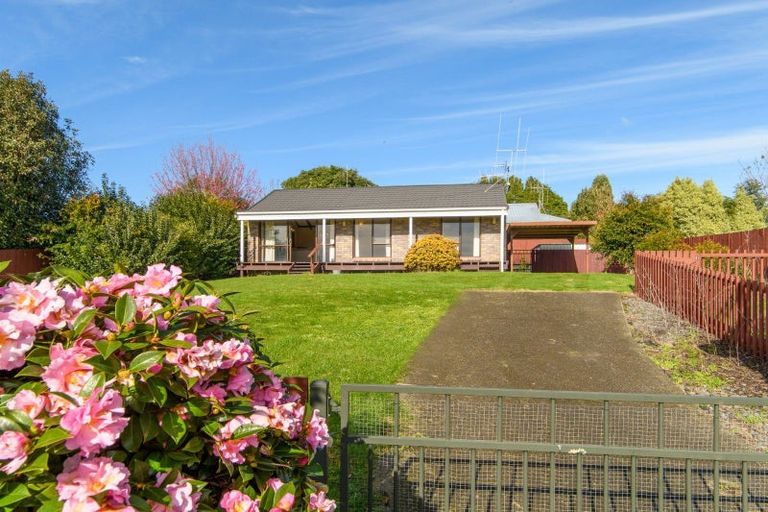 Photo of property in 64 Resolution Road, Welcome Bay, Tauranga, 3112