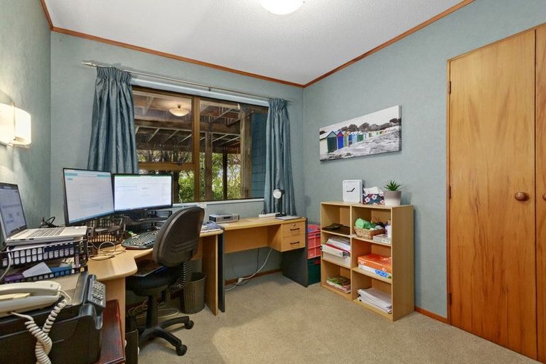 Photo of property in 47 Peterhouse Street, Tawa, Wellington, 5028