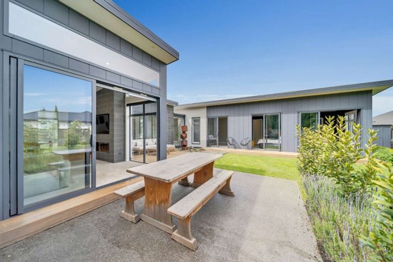 Photo of property in 92 Weston Road, Weston, Oamaru, 9401